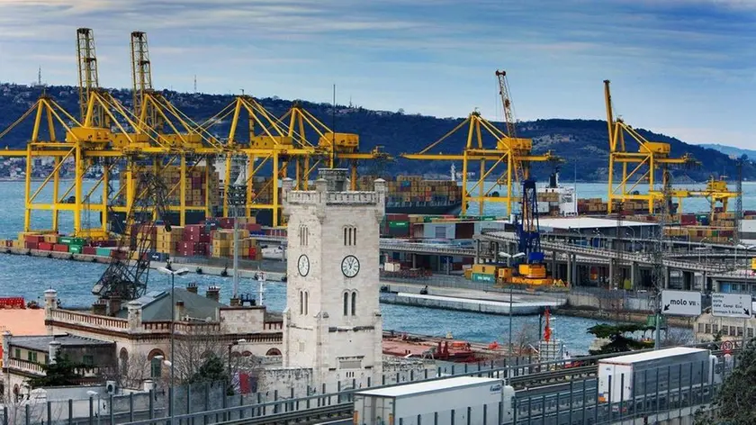 La torre del Lloyd, sede dell'Autorità portuale di Trieste