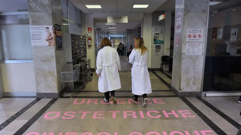 Foto Bruni 11.05.15 Ospedale Burlo:la visita di Cosolini