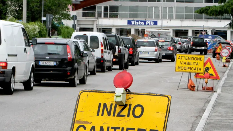 Bonaventura Monfalcone-25.05.2016 Lavori in corso nuova rotonda-Via Boito-Monfalcone-foto di Katia Bonaventura