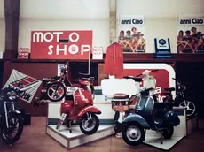 Una foto d'epoca del negozio Motoshop (Silvano)