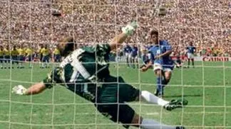 rigore roberto baggio mondiali calci usa 1994