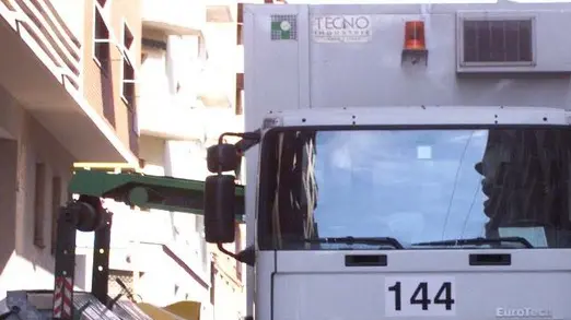 Sterle-Via Hermet-Camion Acegas-perdita olio