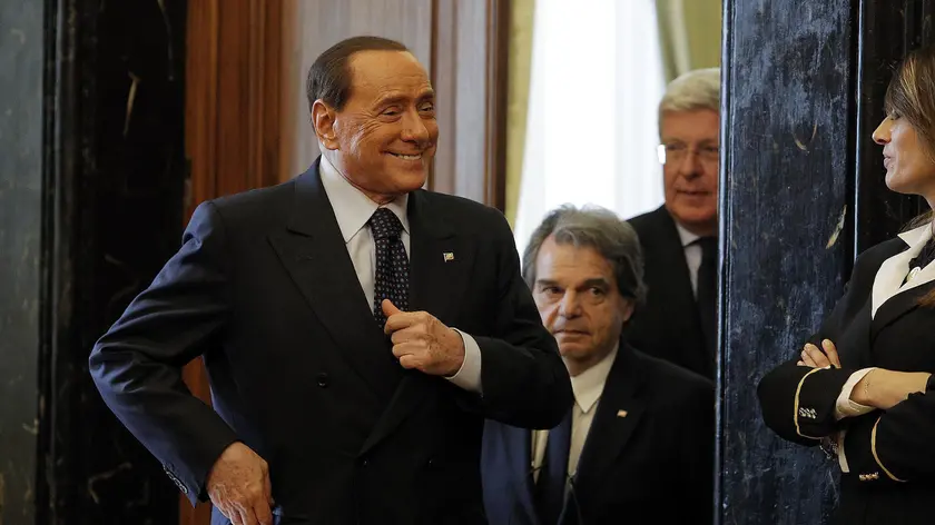 Silvio Berlusconi, Paolo Romani e Renato Brunetta nella sala Aldo Moro in occasione delle consultazioni del Presidente del Consiglio incaricato, Matteo Renzi, Roma 19 febbraio 2014. ANSA/GIUSEPPE LAMI