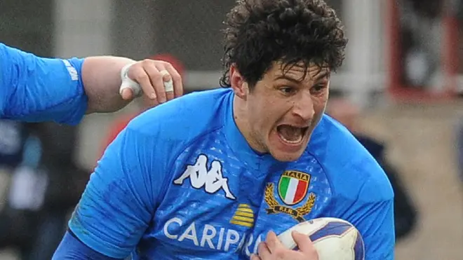 20100214 - ROMA - SPO : RUGBY: 6 NAZIONI; ITALIA KO DI MISURA, INGHILTERRA VINCE 17-12. Alessandro Zanni (D), Mauro Bergamasco (C) e Nik Easter questo pomeriggio 14 febbraio 2010 allo stadio Flaminio di Roma nella seconda giornata del Torneo 6 Nazioni di Rugby. ANSA / ROBERTO TEDESCHI / PAL