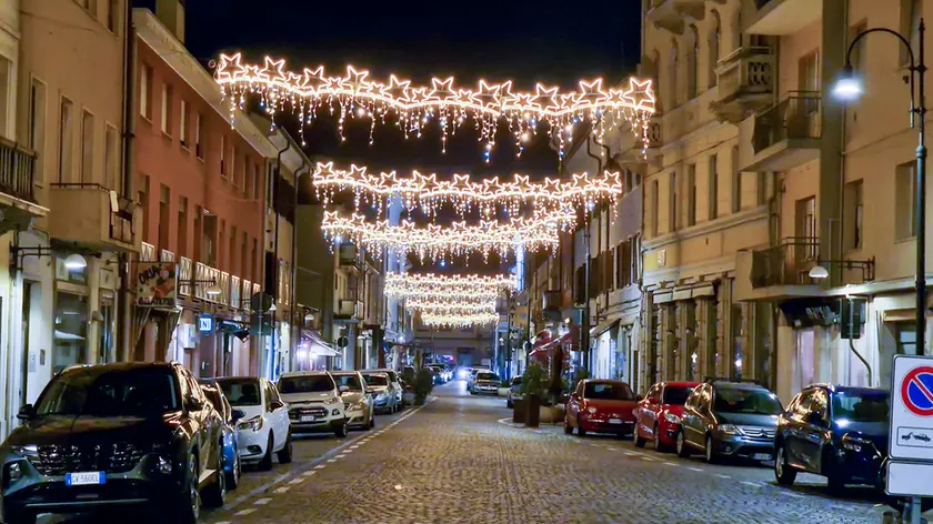 Le luminarie in Corso del Popolo Fotoservizio di katia Bonaventura