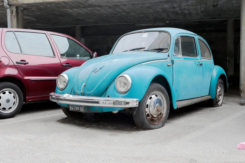 Silvano Trieste 2019-09-02 I parcheggi delle case ATER