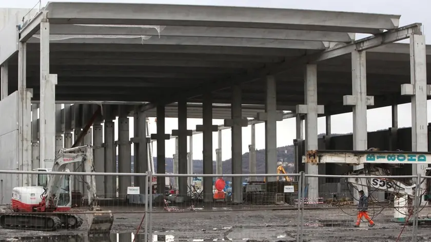 Il secondo capannone dei tre che ospiteranno il laminatoio a freddo (foto Lasorte)