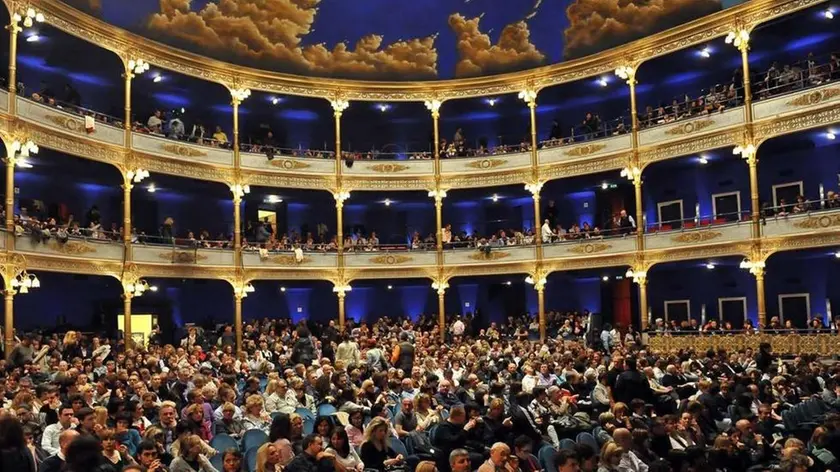 Foto BRUNI TRieste 11 05 10 Mario Biondi in concerto al Rossetti