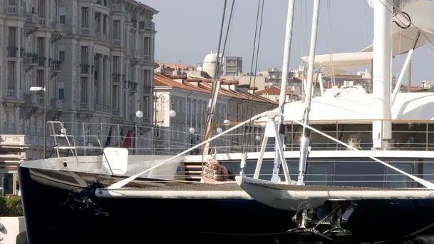 Silvano Trieste 16/06/2012 Il Catamarano Hemisphere