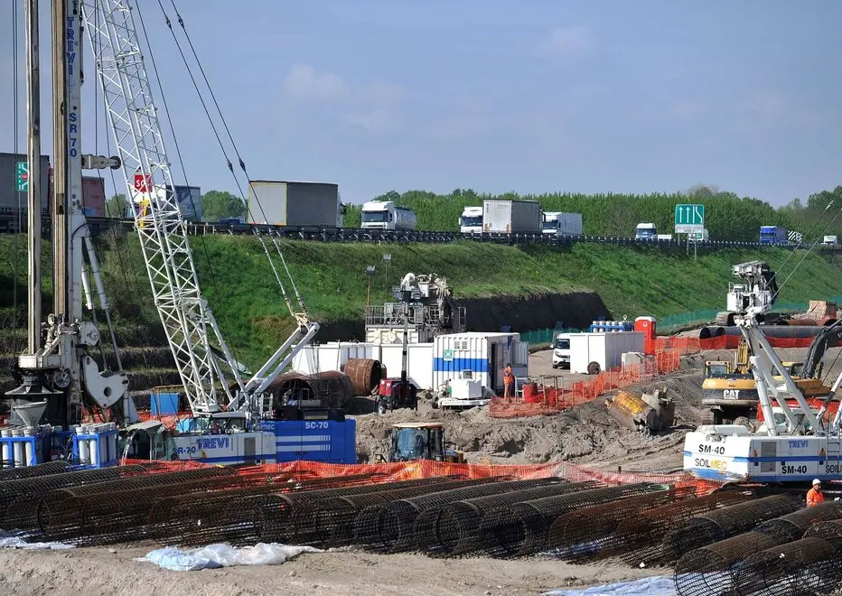 06 aprile 2017 Autovie Venete, A4 lavori per la 3° corsia, nuovo ponte sul Tagliamento e cantieri vari. Copyright Foto Petrussi / Ferraro Simone