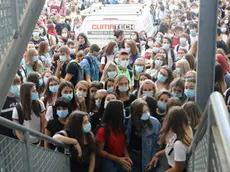 Un’immagine del primo giorno di scuola per gli studenti del polo Slataper di Gorizia. Foto di Pierluigi Bumbaca