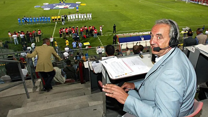 20020821-spr-trieste-calcio italia slovenia bruno pizzul foto sterle