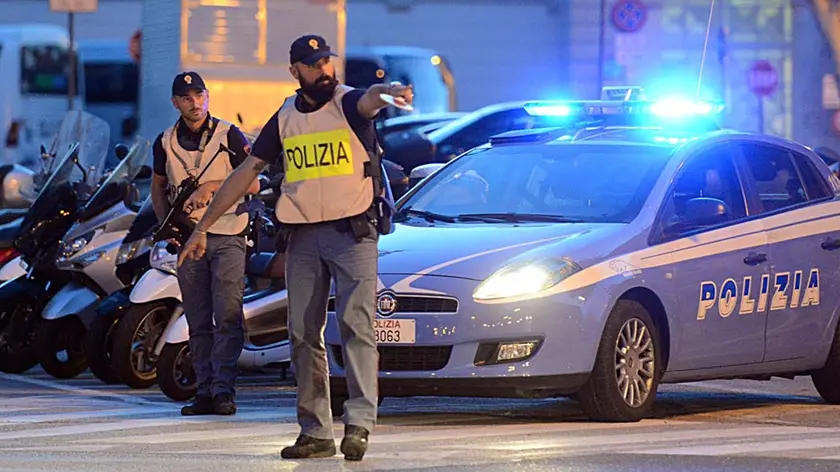 Foto BRUNI 24.08.2017 P.zza Libertà-controlli di Polizia