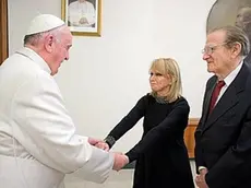 Papa Bergoglio con Teddy Reno e Rita Pavone