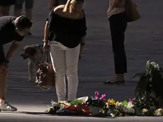 Lasorte Trieste 20/09/18 - Piazza Unità, Targa Leggi Razziali, Fiori