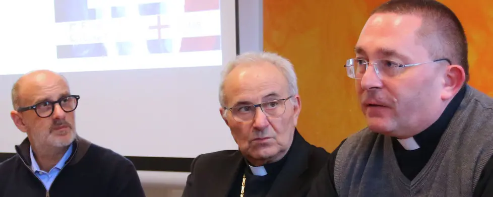 Lasorte Trieste 27/11/19 - Via Navali, Casa La Madre, Presentazione Report Caritas 2019, da sin. Ass.Grilli, Vescovo Crepaldi, Don Alessandro Amodeo