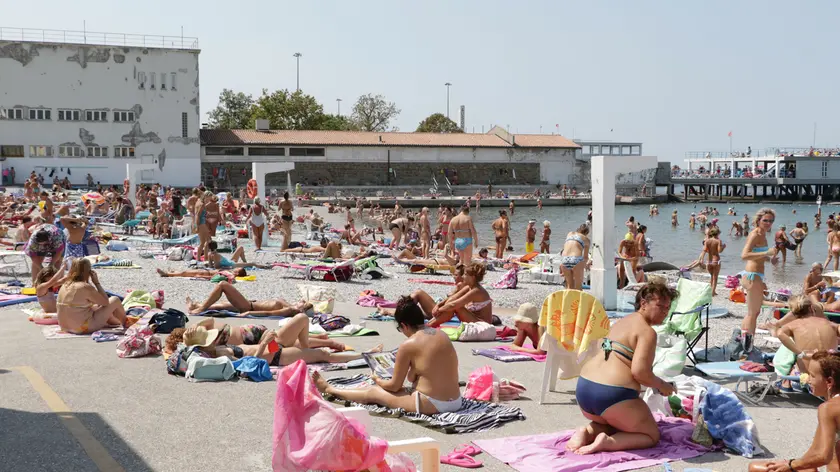 Lasorte Trieste 06/08/17 - Bagno alla Lanterna, Donna Morta