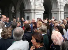 Lasorte Trieste 21/10/14 - Piazza Unità, Sindaco Cosolini con Risparmiatori COOP