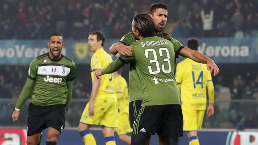Juventus?s Sami Khedira jubilates after scoring the goal of 0-1 during the Italian Serie A soccer match AC Chievo vs Juventus FC at Bentegodi stadium in Verona, Italy 27 january 2018. ANSA/SIMONE VENEZIA