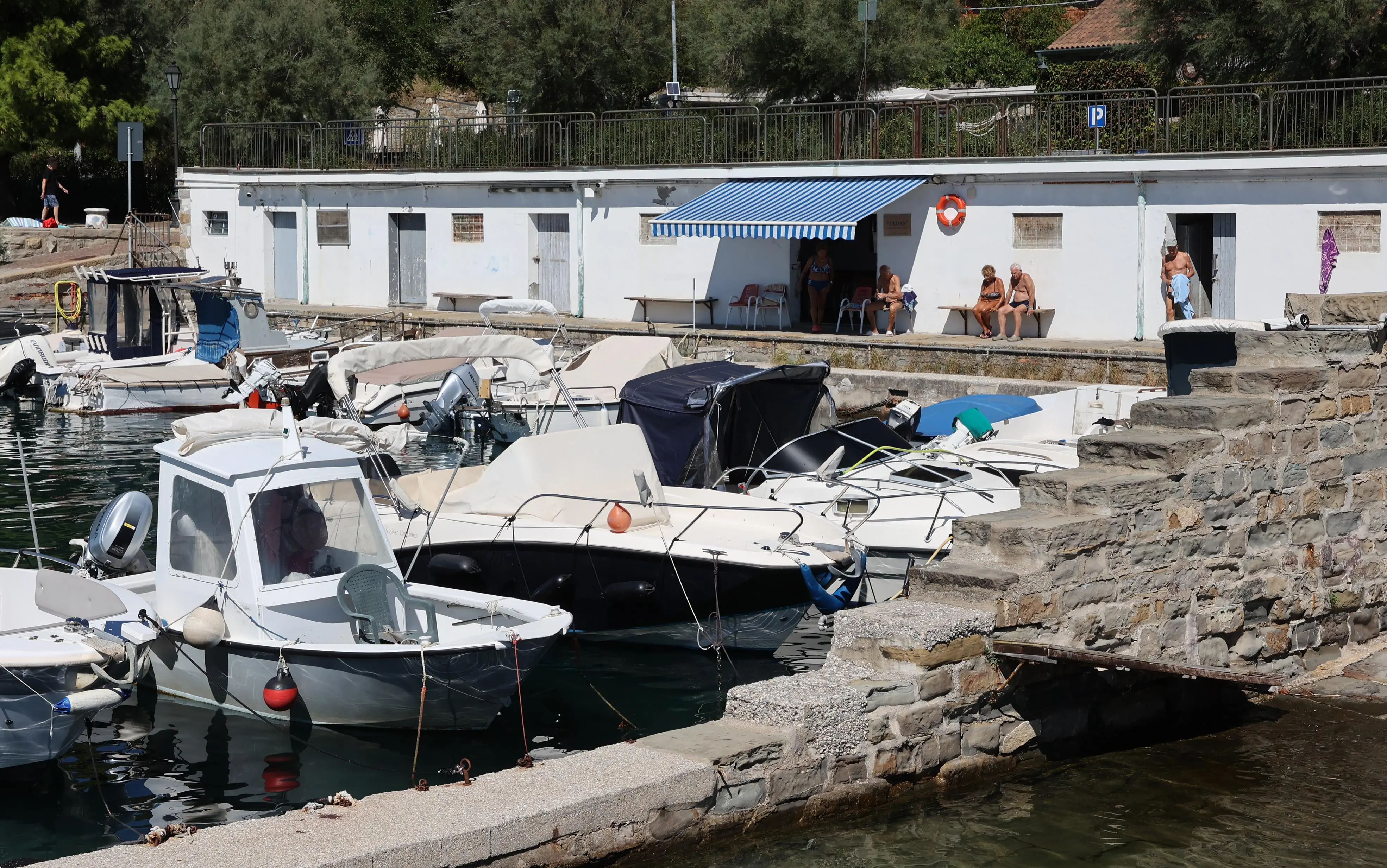 Il Cedas di Barcola con le particolari costruzioni