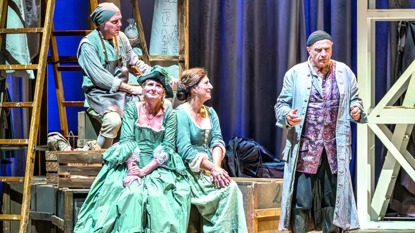 “Sior Todero Brontolon” con Franco Branciaroli al debutto al Teatro romano di Verona. Foto Simone Di Luca