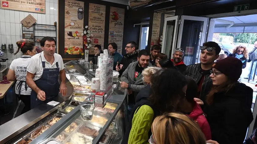 Foto BRUNI Trieste 10.11.2019 Gelateria Marco: liquidazione totale