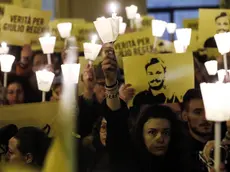 Una delle fiaccolate organizzate da Amnesty per chiedere verità e giustizia per Giulio Regeni