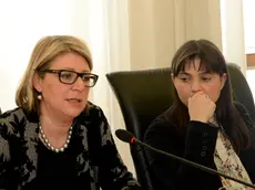 L'assessore alla sanità Maria Sandra Telesca e la presidente del Fvg Debora Serracchiani