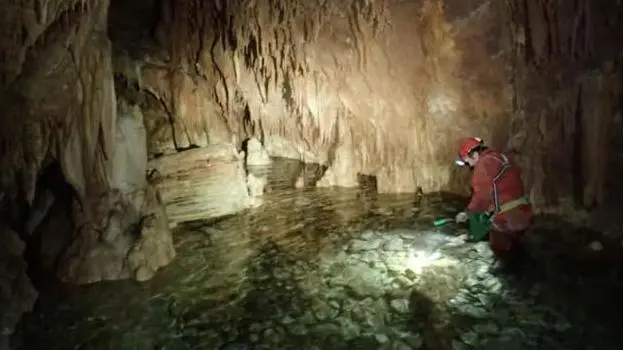 La grotta sotterranea individuata a Curzola (foto da slobodnadalmacija.hr)