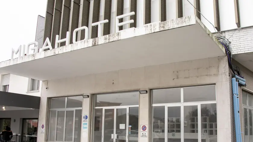 Il Miga hotel, la cui società gestrice è stata dichiarata «fallita». Foto Bonaventura