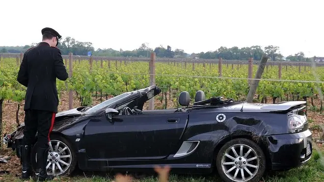 Cormons 25 aprile 2014 Via Vino della Pace, nei pressi dello svincolo per Monticello (tenuta di Angoris). Incidente: auto finisce tra le vigne. Conducente trasportato in condizioni apparentemente non gravi all'ospedale di Trieste. Copyright Foto Petrussi / Ferraro Simone