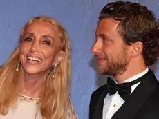 Italian journalist and editor-in-chief of Vogue Italia Franca Sozzani (L) and her son Italian director Francesco Carrozzini arrive for the premiere of 'Franca: Chaos and Creation' during the 73rd Venice Film Festival in Venice, Italy, 02 September 2016. The movie is presented in the 'Cinema nel Giardino' section at the festival running from 31 August to 10 September. ANSA/ETTORE FERRARI