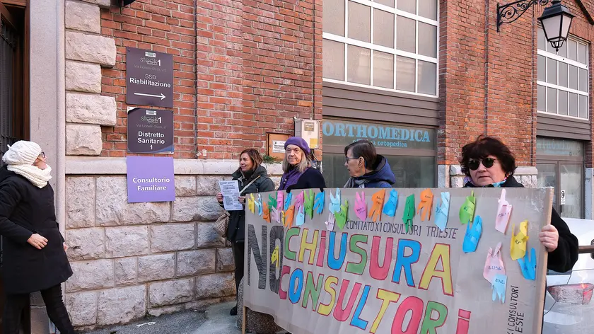 La protesta contro la chiusura dei consultori (Silvano)