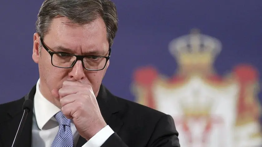 epa06443466 Serbian President Aleksandar Vucic gestures during the press conference following the assassination of Oliver Ivanovic in Belgrade, Serbia, 16 January 2018. The former State Secretary for Kosovo and Metohija and a subject of a controversial war crimes trial and retrial, was shot dead in Mitrovica, Kosovo, 16 January 2018, according to media reports. EPA/ANDREJ CUKIC