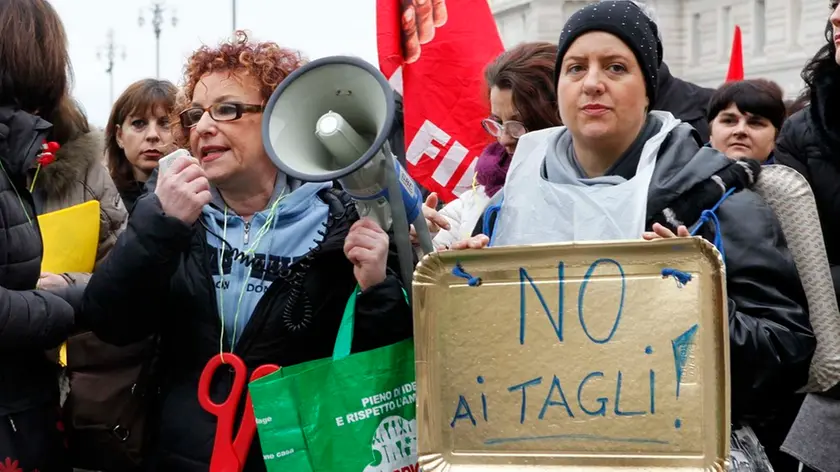 Silvano Trieste 31/01/2016 Protesta lavoratrici delle mense scolastiche