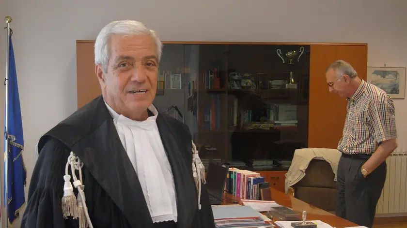 Giuseppe Garano con la toga di giudice di pace