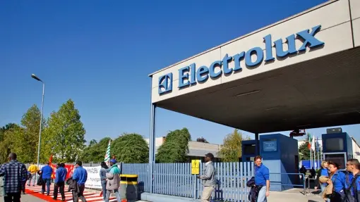 L'entrata dello stabilimento Electrolux di Susegana