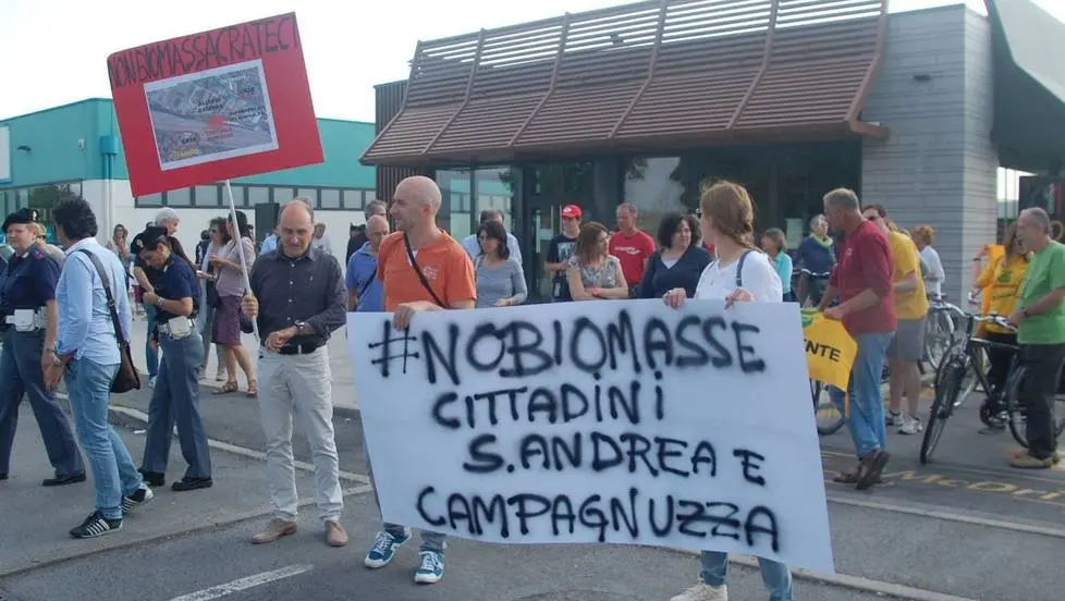 Bumbaca Gorizia 30.05.2015 Corteo NO centrale biomasse Fotografia di Pierluigi Bumbaca