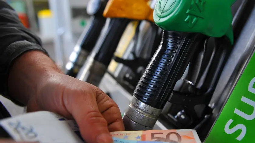Un distributore di benzina