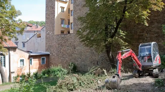 Silvano Trieste 16/08/2011 Prospezioni Archeologiche, Preventive, Via Cereria
