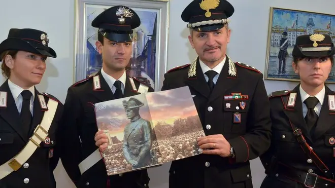 Foto Bruni 07.12.12 Il Maggiore Pigato presenta il Calendario dell'Arma dei Carabinieri