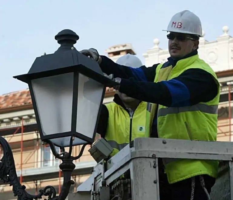 sterle trieste ass bucci nuovo impianto di illuminazione ponterosso