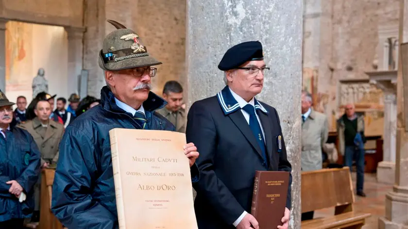La consegna dei Libri dell'Albo d'oro alle associazioni d'Arma ad Aquileia