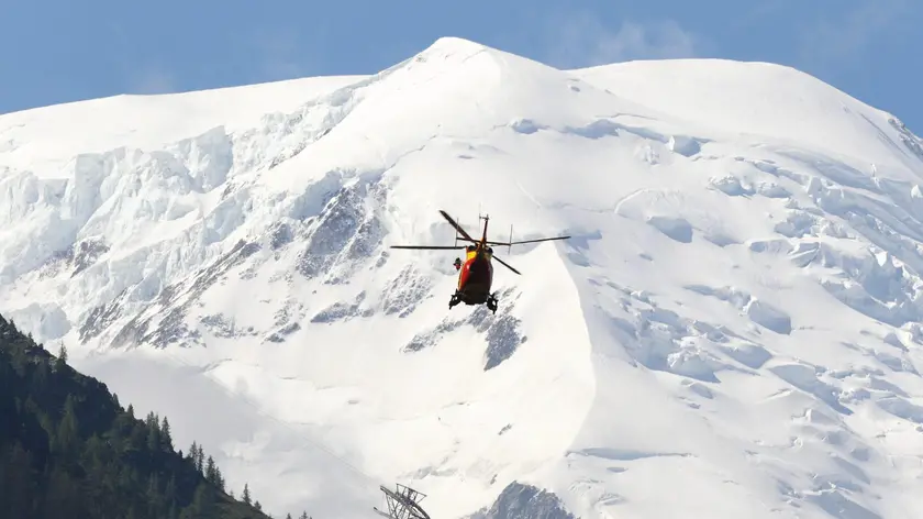 Un elicottero del soccorso alpino in una foto di archivio