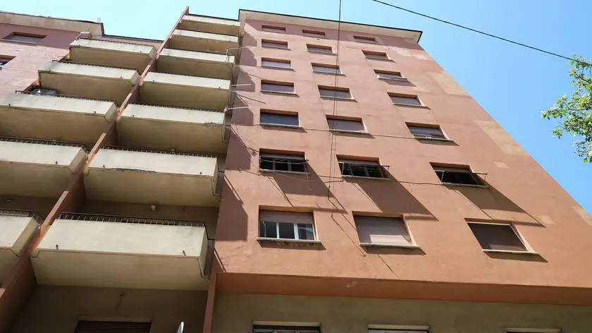 Il condominio in cui è avvenuta l'aggressione (Silvano)