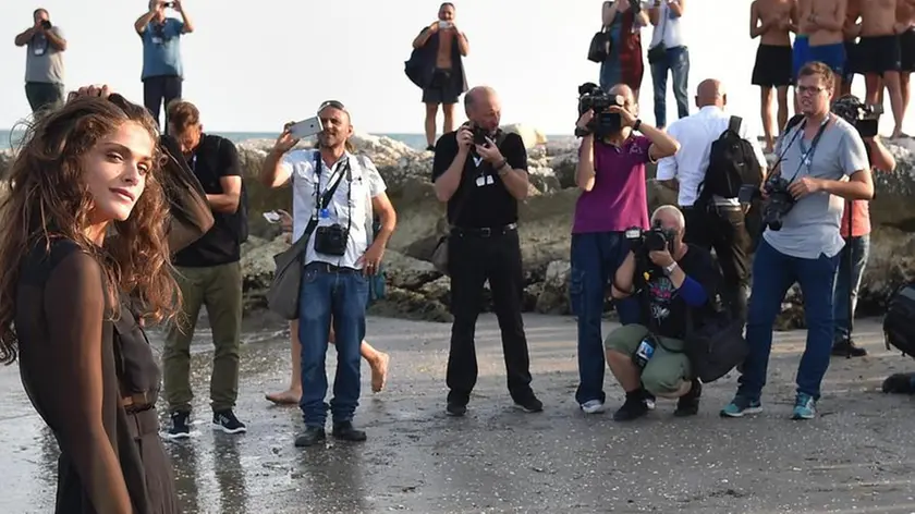 Italian actress Elisa Sednaoui poses for photographers at the Lido Beach ahead of the annual 72nd Venice Film Festival, in Venice, Italy, 01 September 2015. Sednaoui will host the opening ceremony of the festival. The event runs from 02 to 12 September. ANSA/ETTORE FERRARI