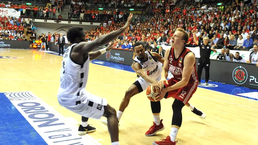 Foto BRUNI 07.10.2018 Campionato Basket serie A:Alma Trieste-Virtus Bologna--Artur Strautins
