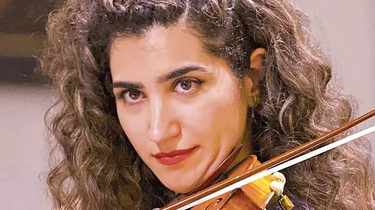 Lidia Kocharyan, la violinista (dalla sua pagina Fb)