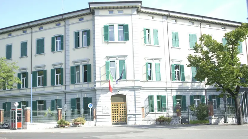 Bumbaca Gorizia Caserma Massarelli della Polizia