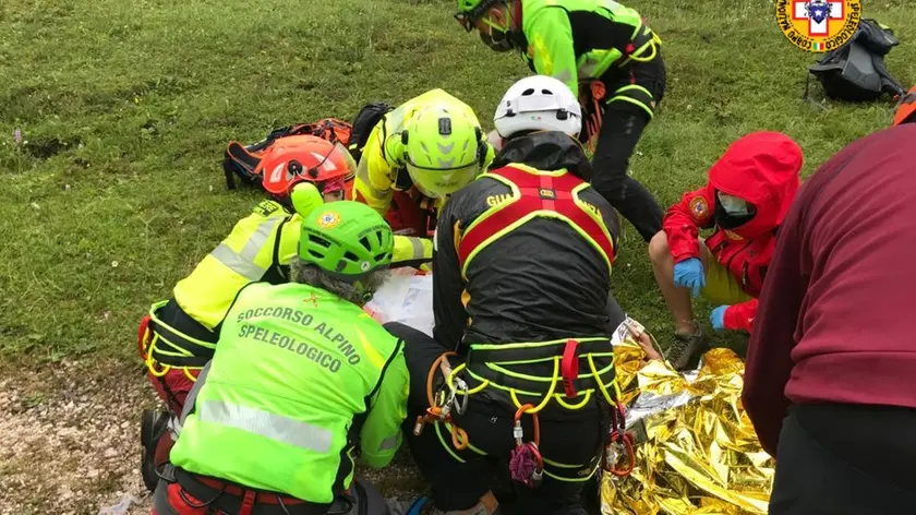 Le operazioni di soccorso dell'alpinista triestino